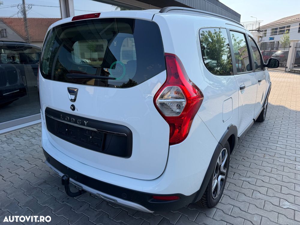 Dacia Lodgy TCe 130 GPF Stepway - 9