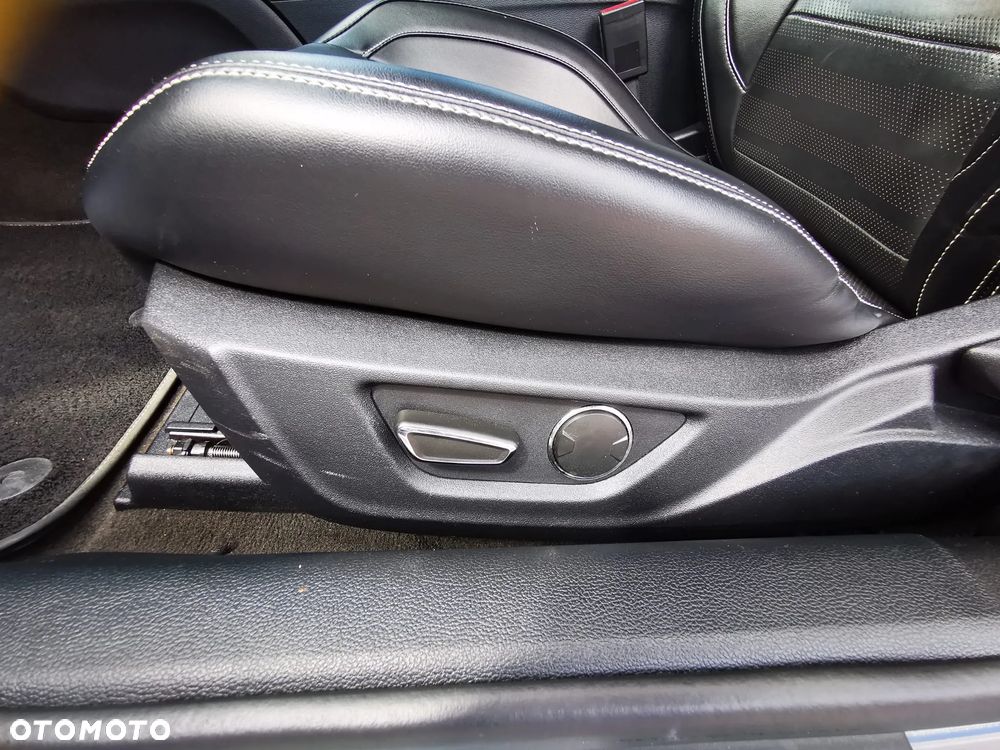 Ford Mustang 5.0 Ti-VCT V8 GT - 26