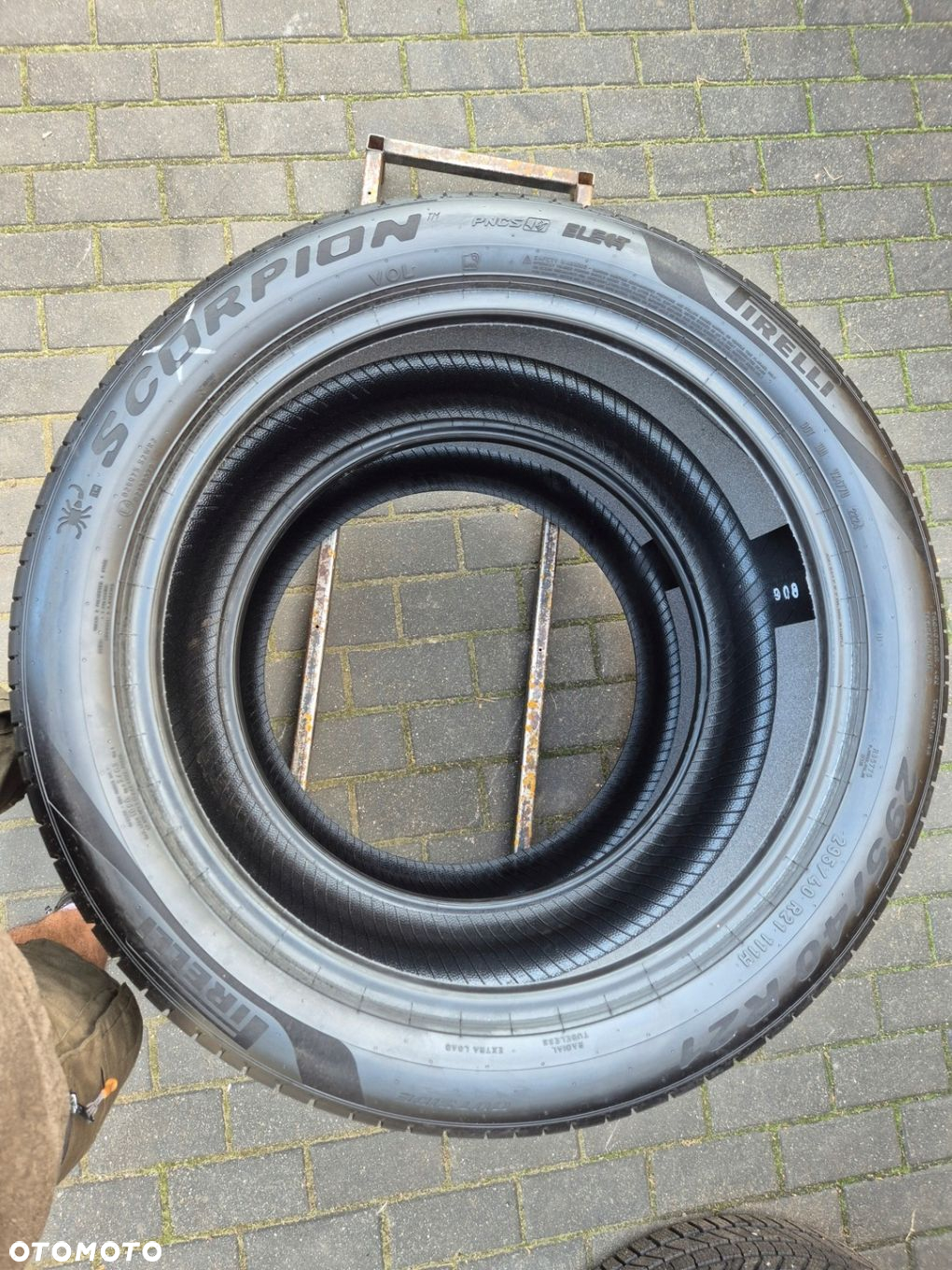 295/40/21 295/40r21 Pirelli Scorpion 111y VOL 99 - 4