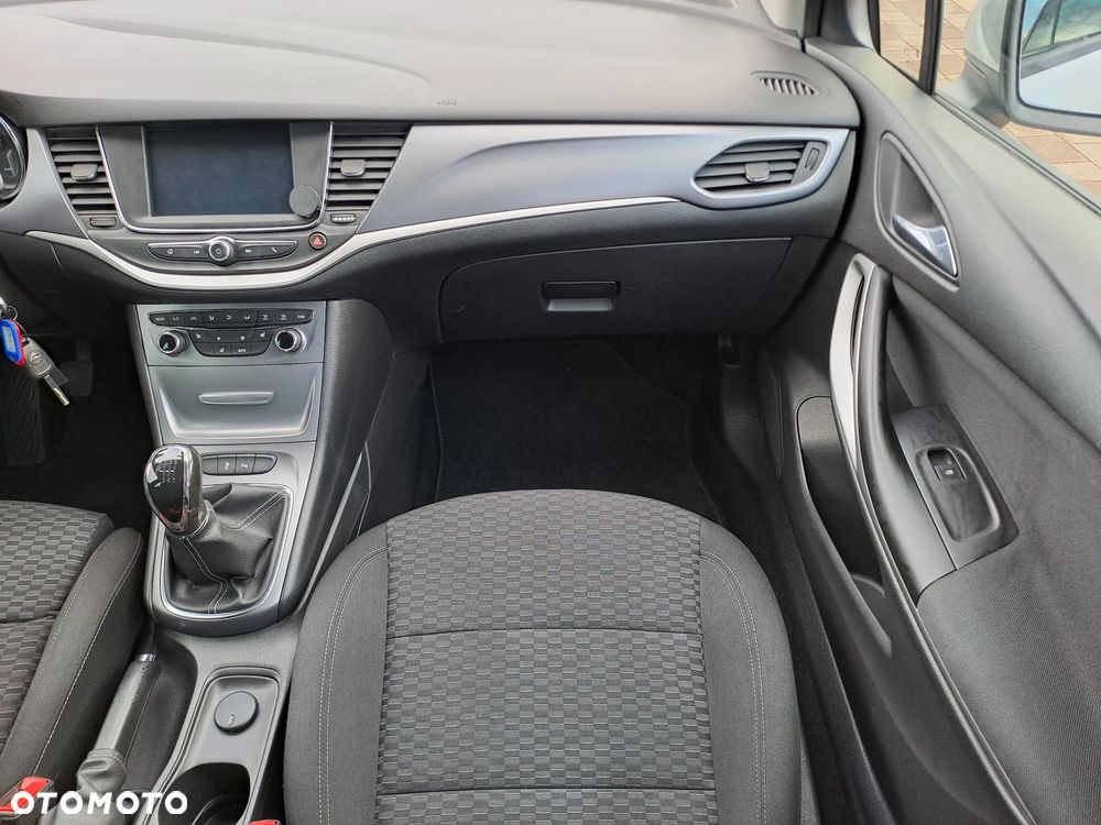 Opel Astra - 18