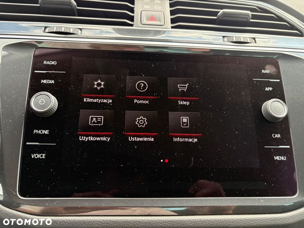 Volkswagen Tiguan 2.0 TSI 4Mot Elegance DSG - 33