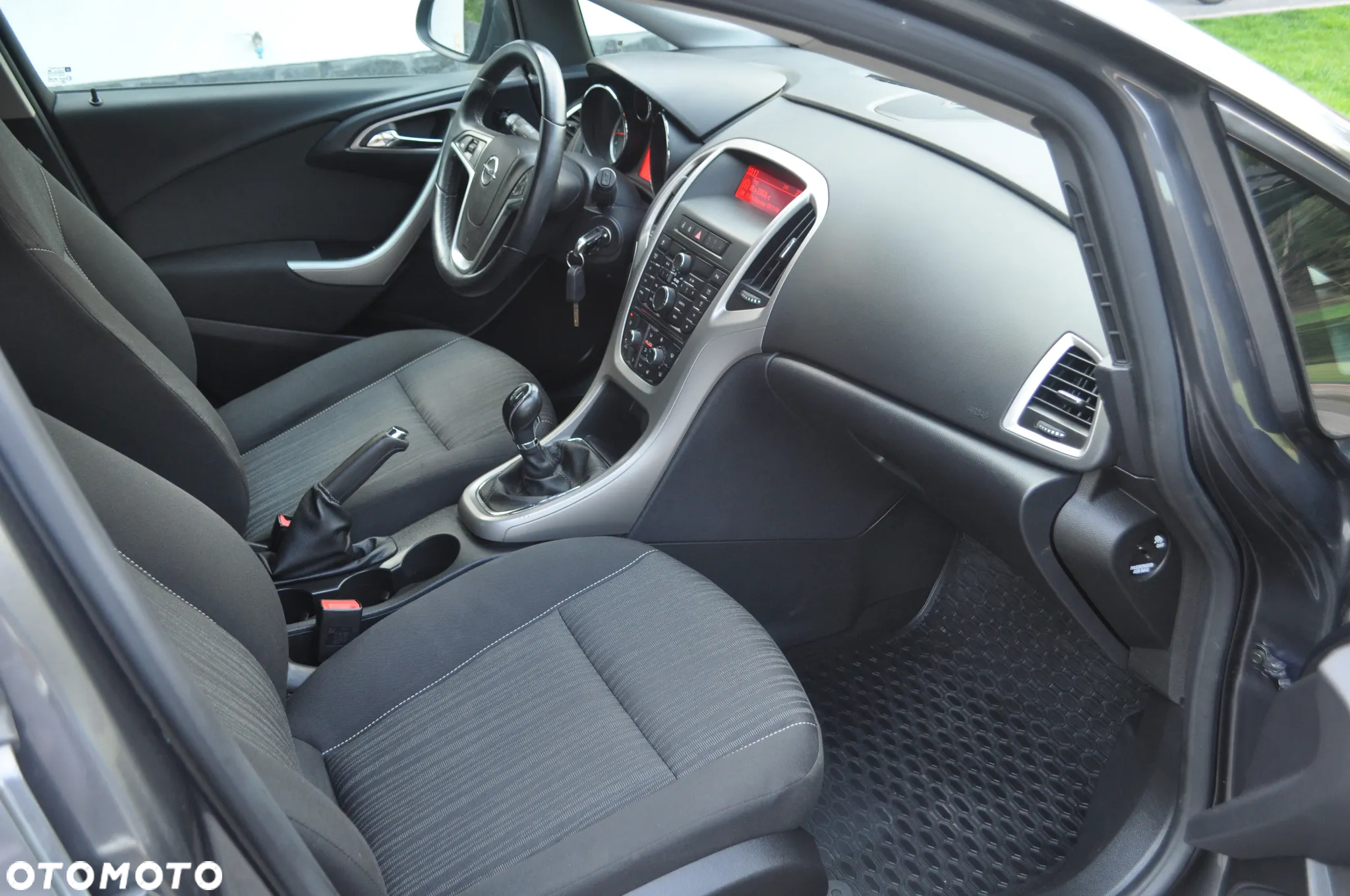 Opel Astra IV 1.4 T Cosmo S&S - 19