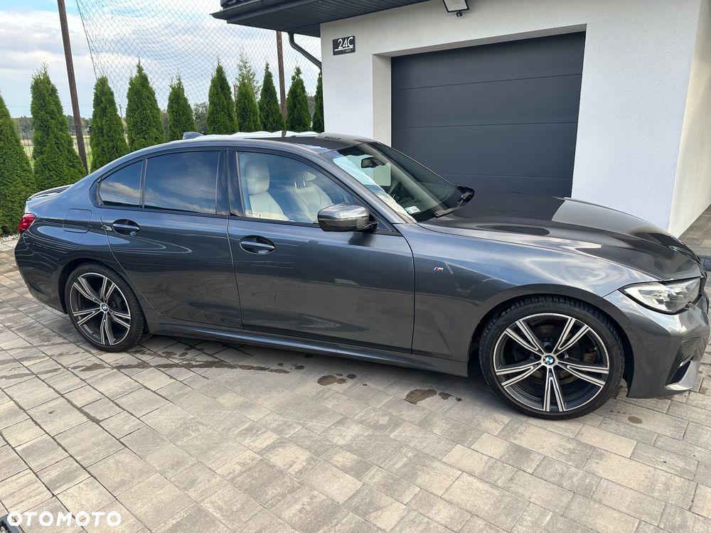 BMW Seria 3 320d M Sport - 4