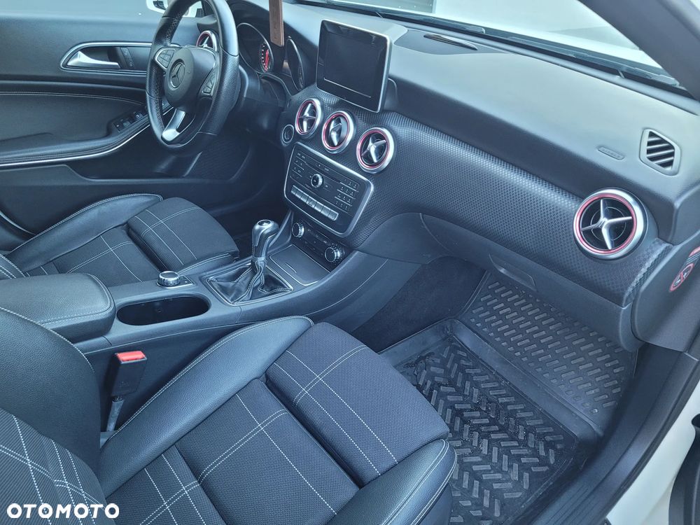 Mercedes-Benz Klasa A 160 AMG Line - 10