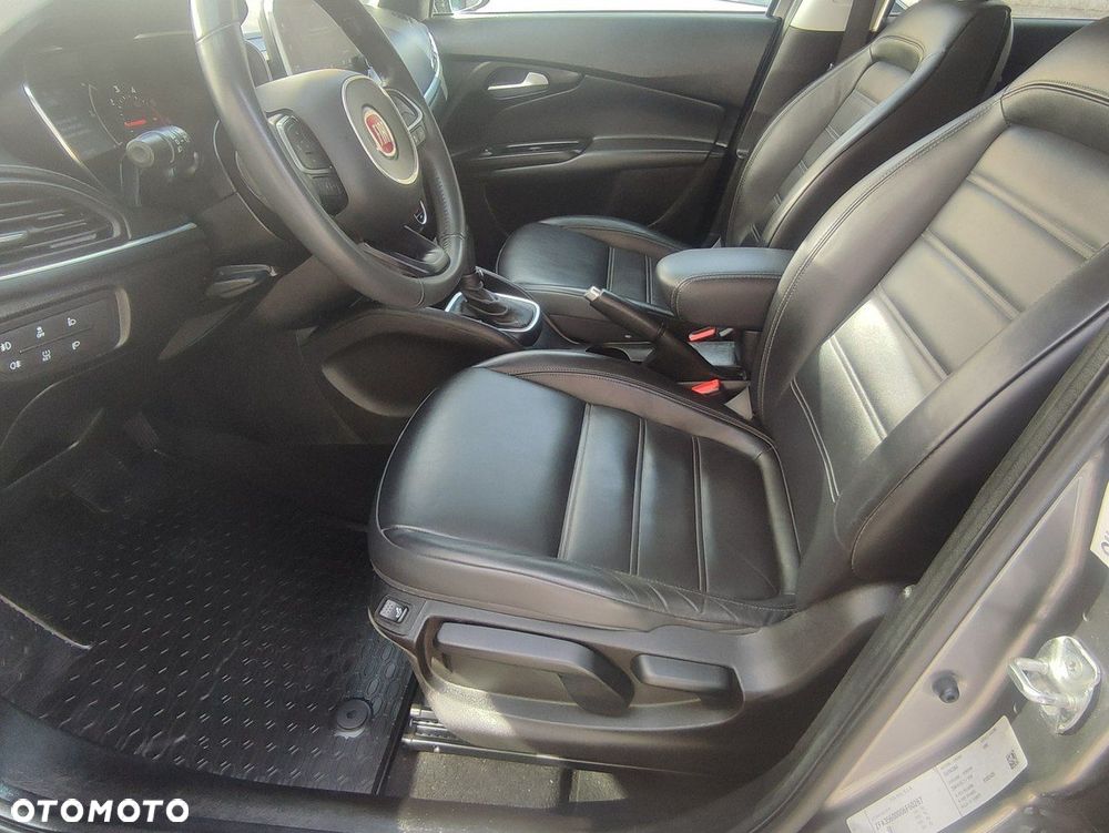 Fiat Tipo Kombi 1.6 MultiJet DCT Lounge - 27