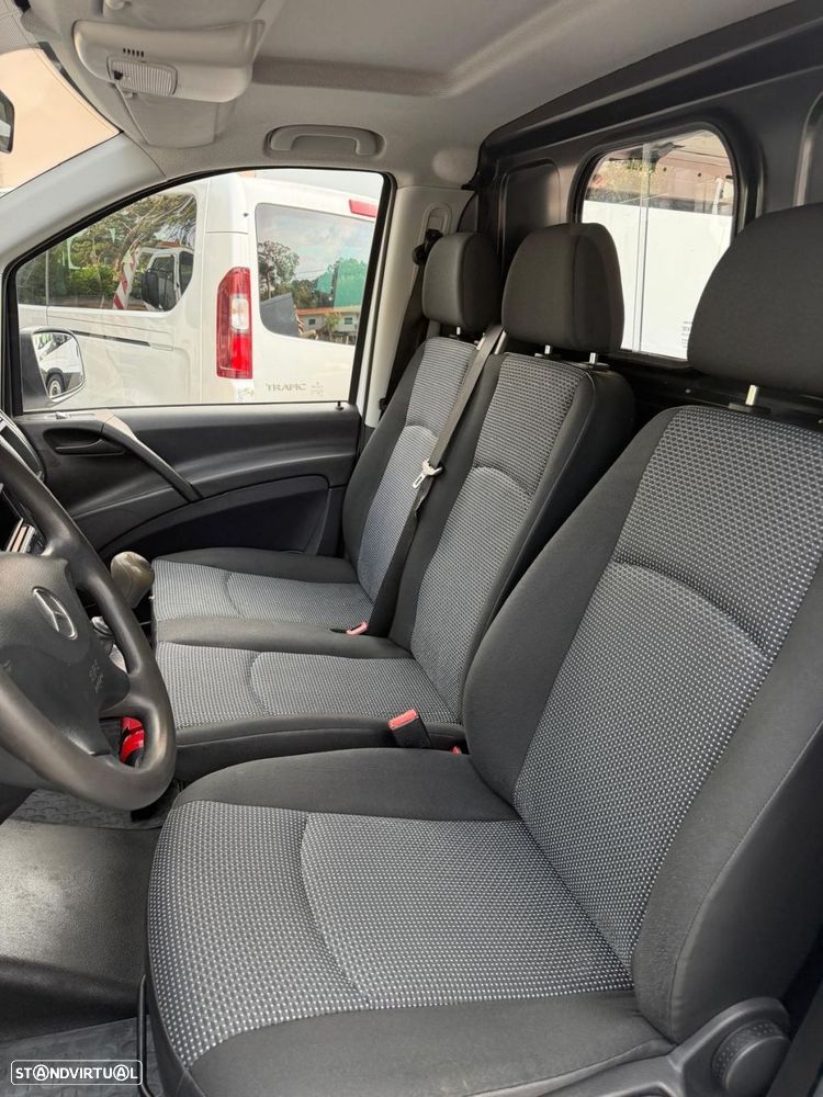 Mercedes-Benz Vito 110 Extra Longa - 15