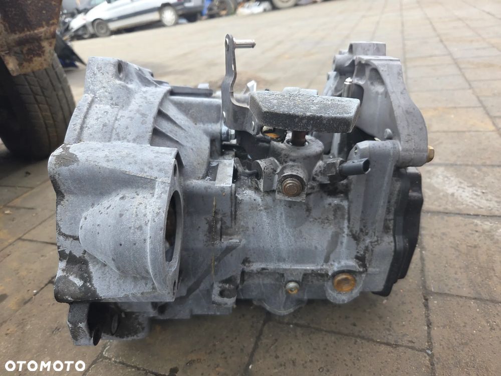 Skrzynia biegów  VW Caddy Manualna 5-biegowa HQS HQS14026 - 6