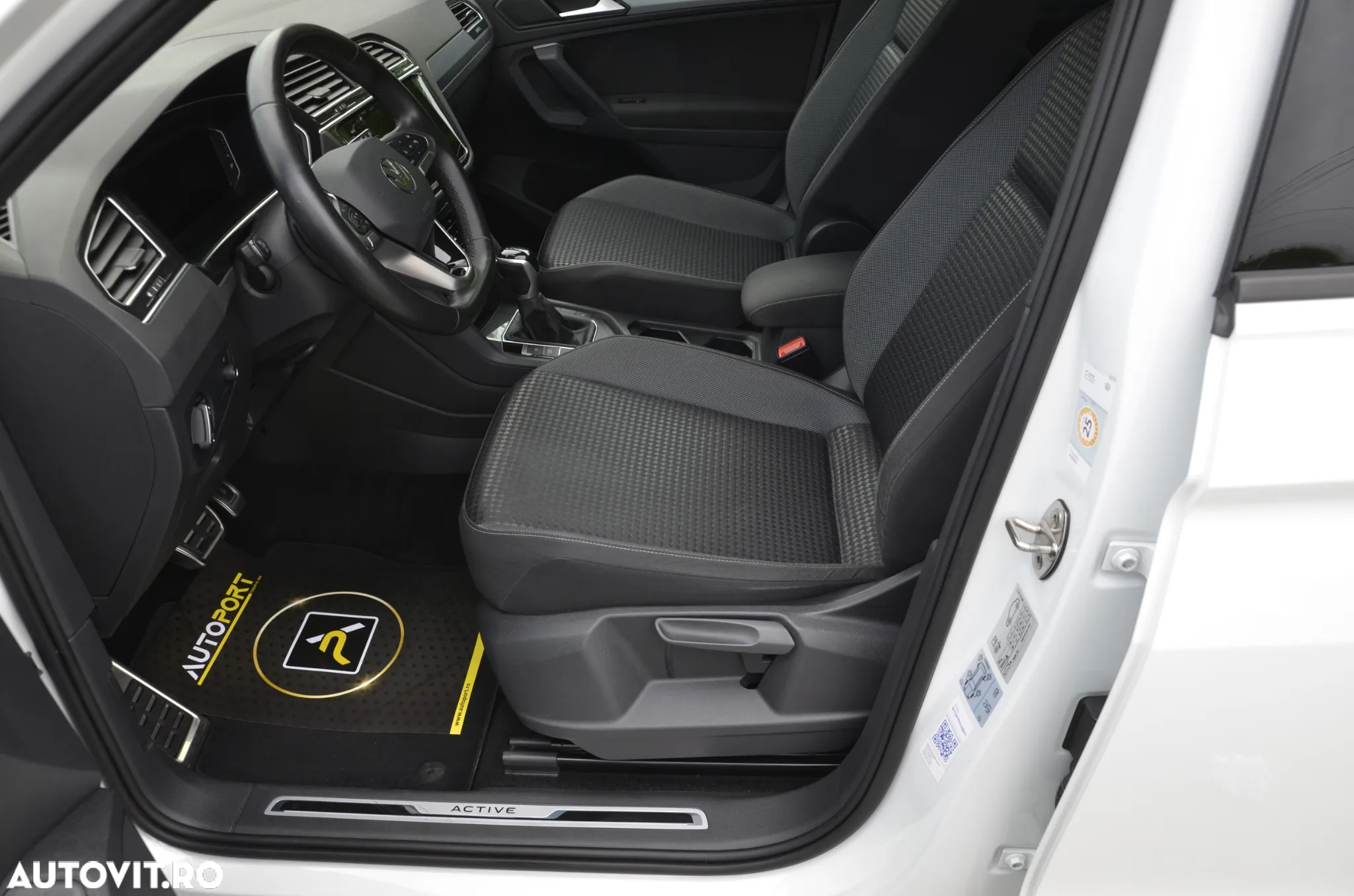 Volkswagen Tiguan 2.0 TDI DSG Life - 14