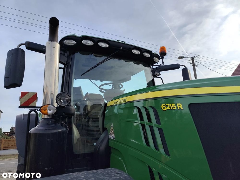John Deere 6215R - 2
