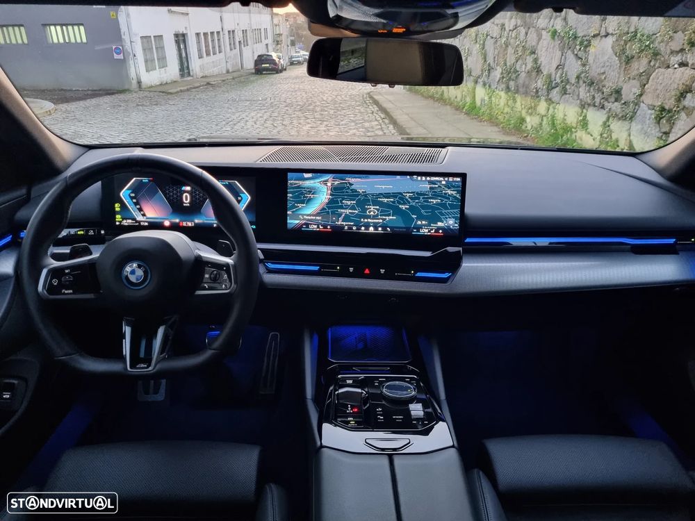 BMW 530 e Pack Desportivo M Pro - 3