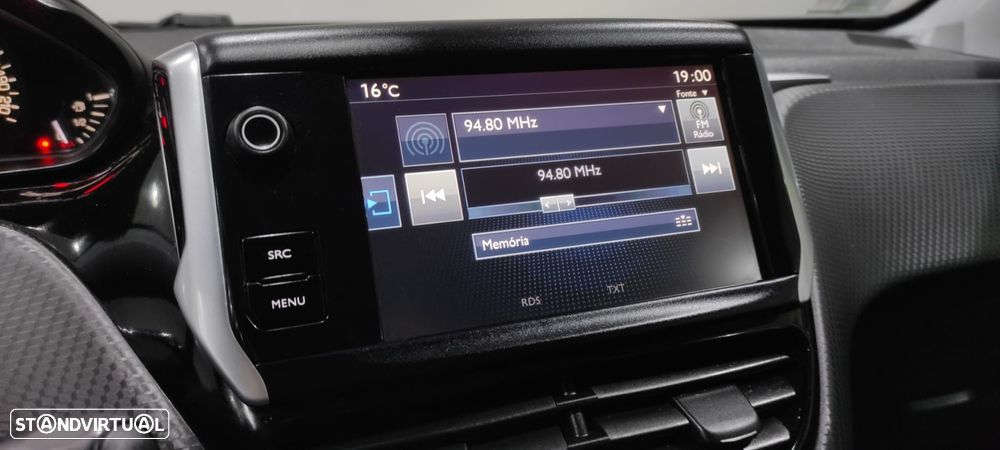 Peugeot 208 1.6 BlueHDi Style - 27