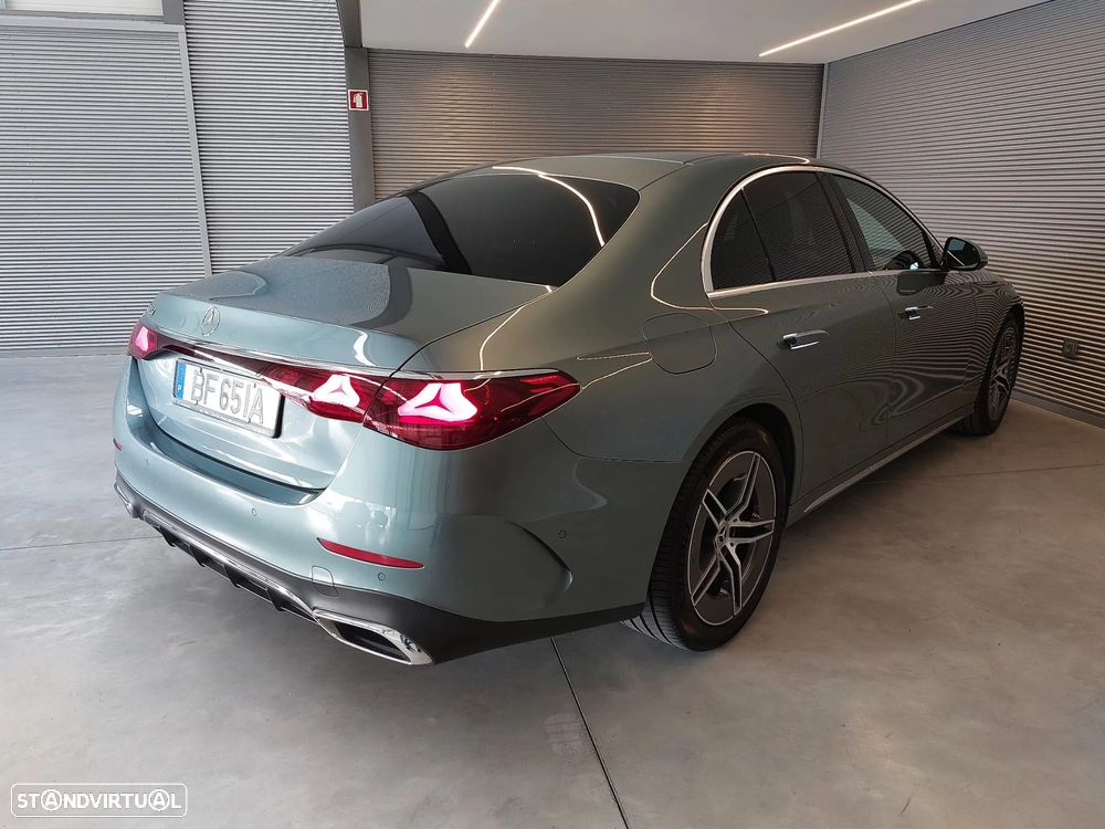 Mercedes-Benz E 220 d AMG Line - 4