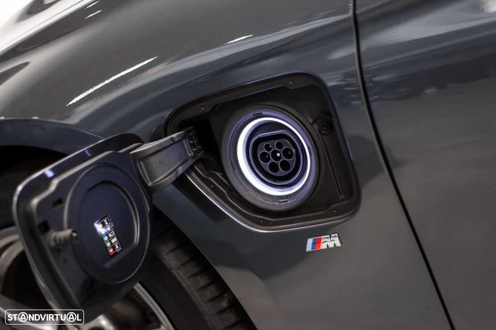 BMW 330 e iPerformance Advantage - 15