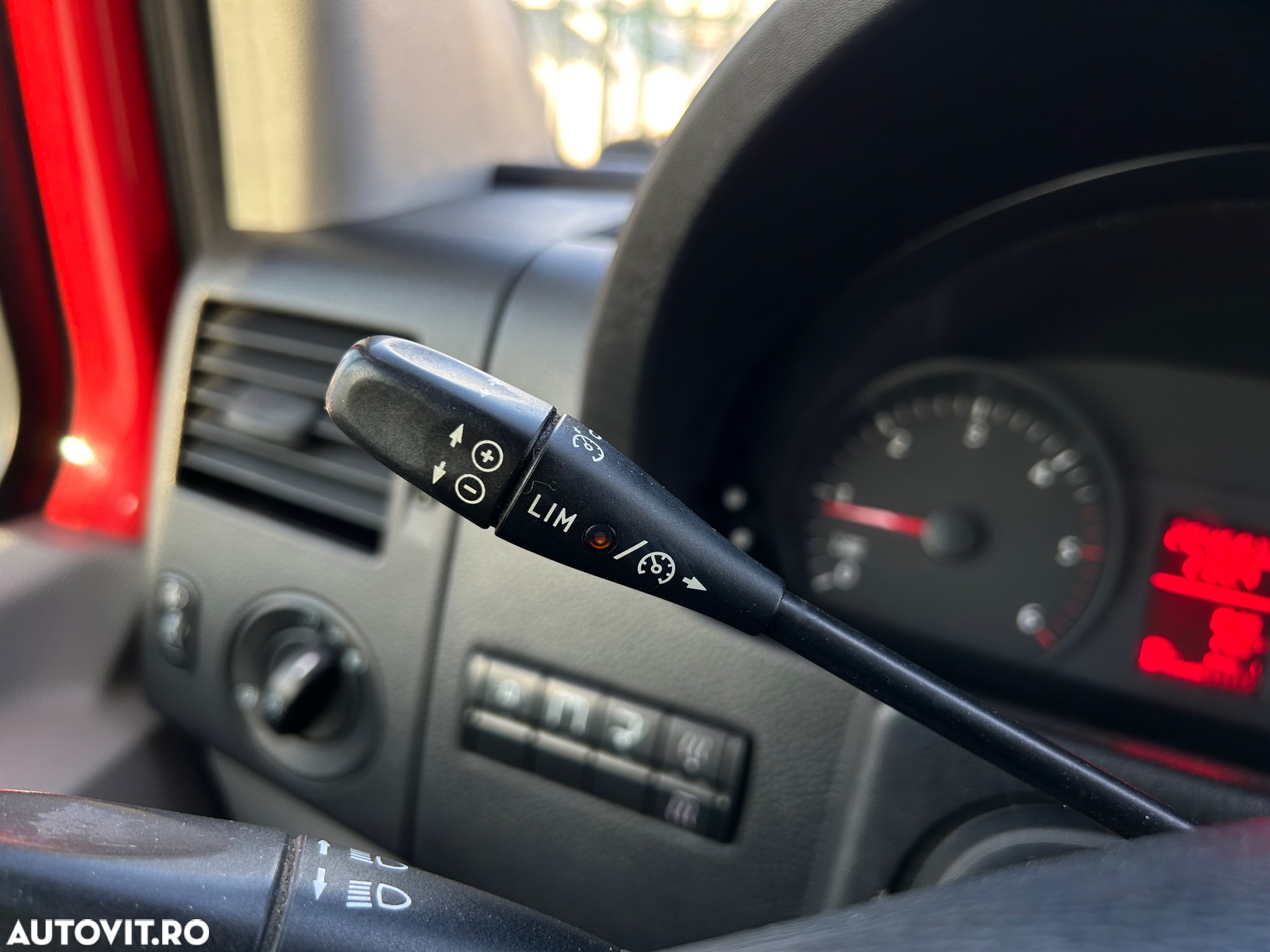 Volkswagen Crafter DOKA 7 LOCURI - 23