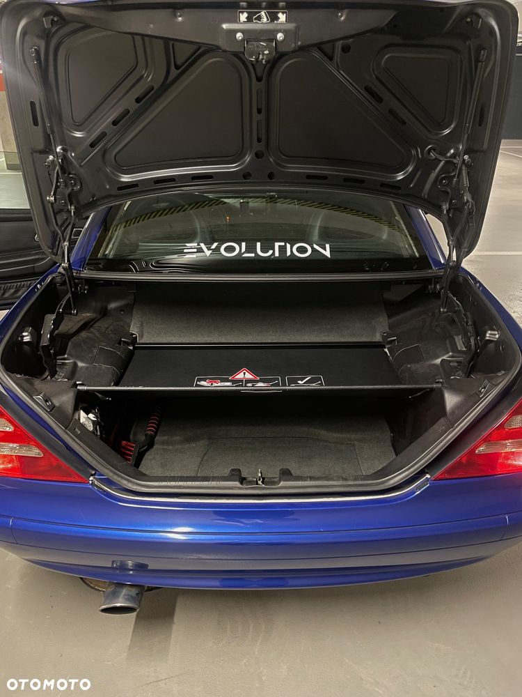 Mercedes-Benz SLK - 12