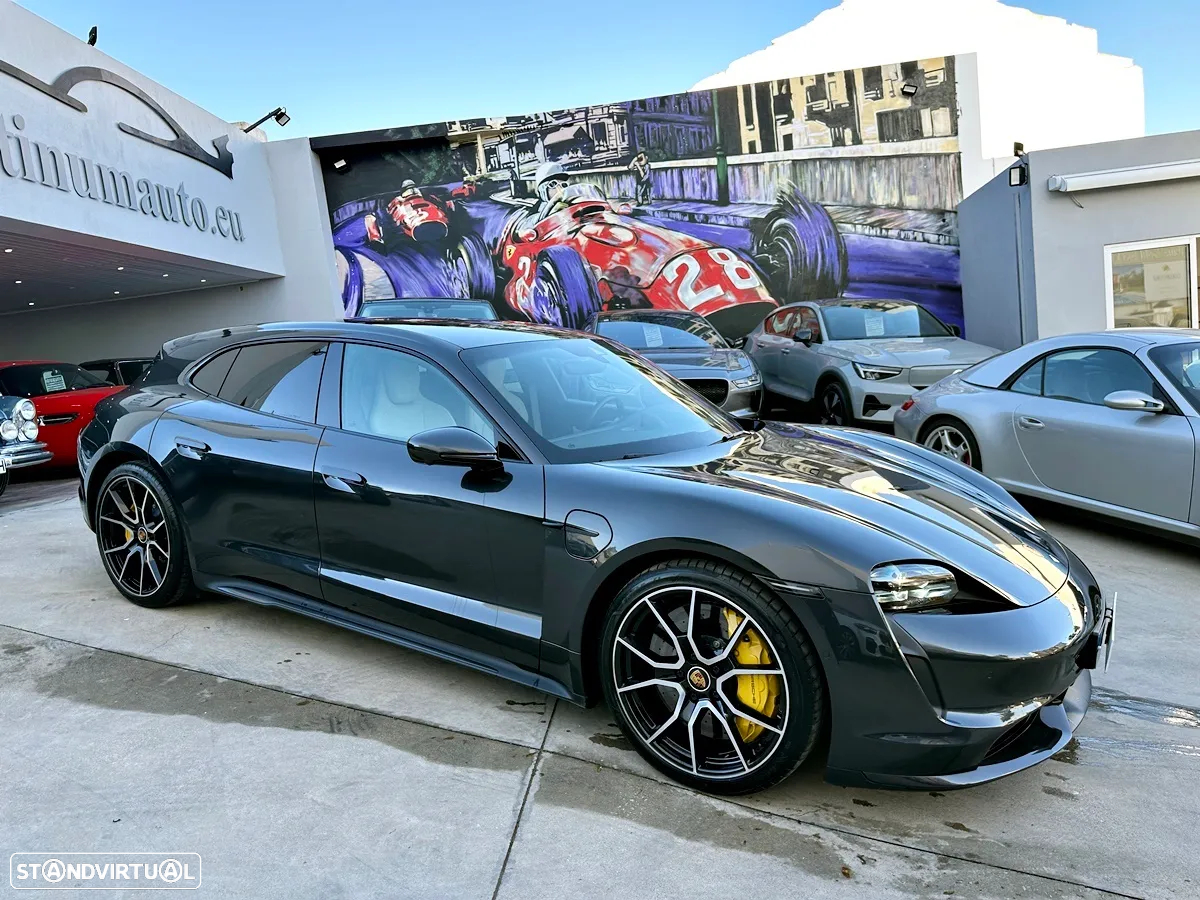Porsche Taycan Sport Turismo Turbo S - 2