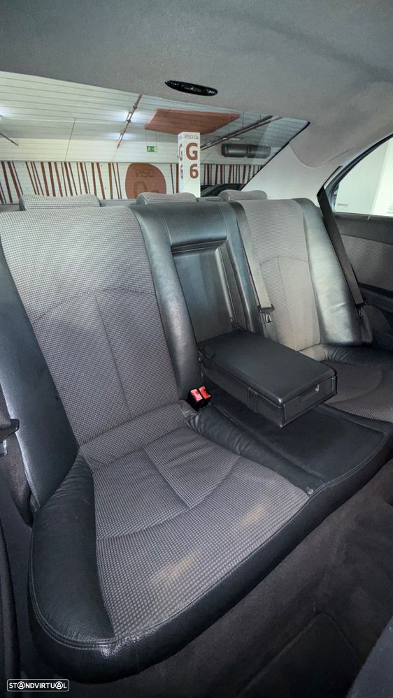 Mercedes-Benz E 220 CDI Avantgarde - 11