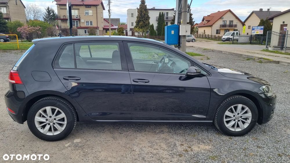 Volkswagen Golf - 8