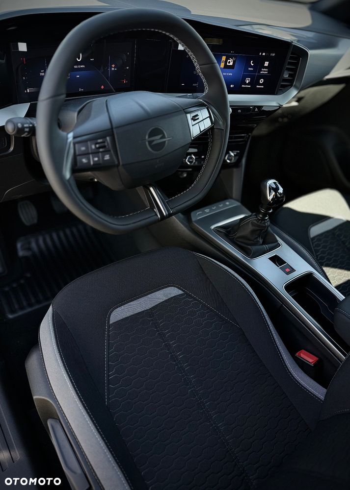 Opel Mokka 1.2 T Business Edition S&S - 11