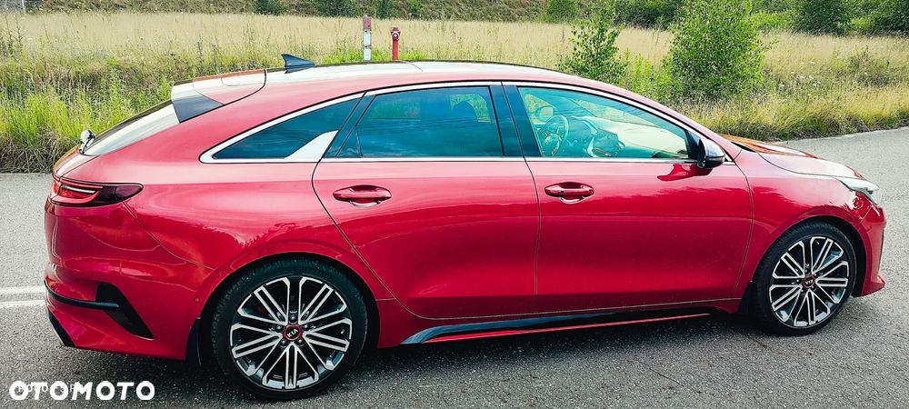 Kia ProCeed - 11