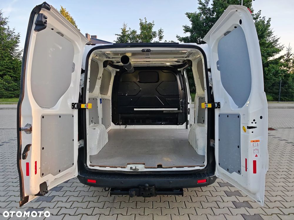 Ford TRANSIT CUSTOM - 14