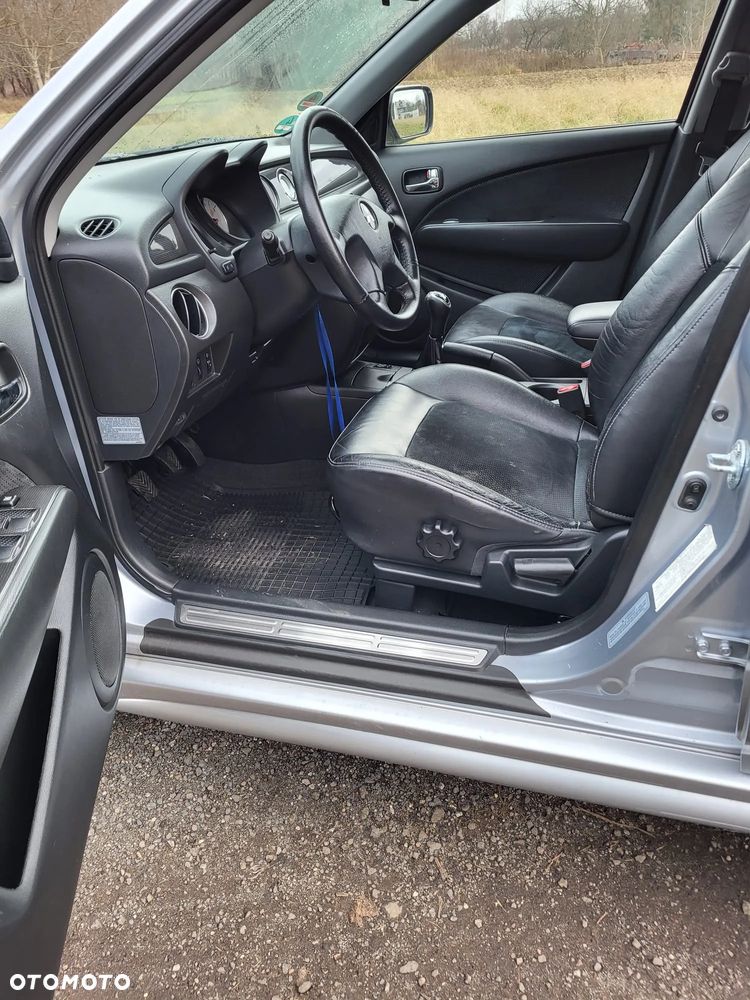 Mitsubishi Outlander 2.0 Turbo - 5