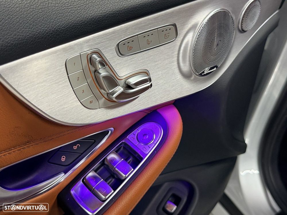 Mercedes-Benz C 180 9G-TRONIC AMG Line - 25