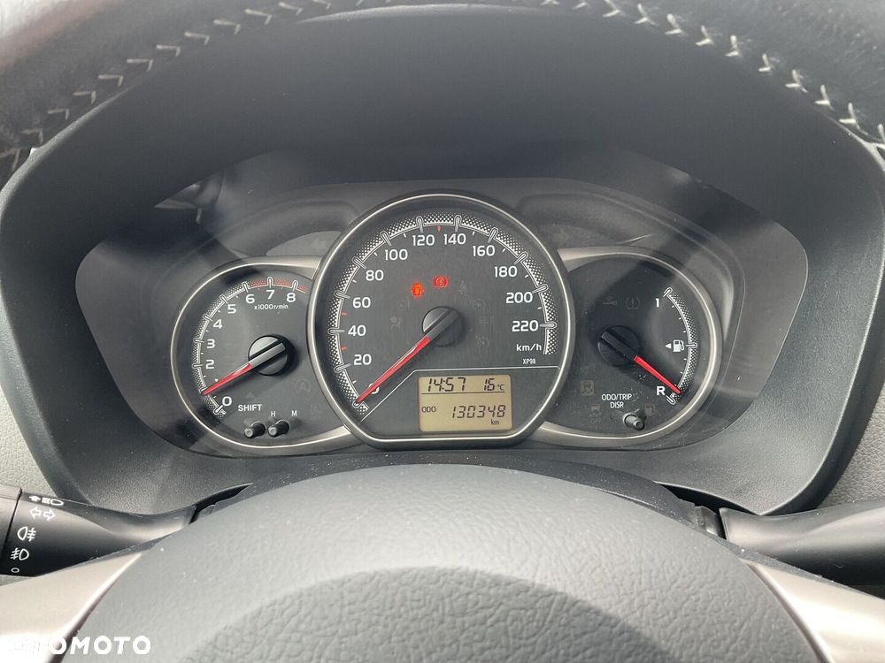 Toyota Yaris - 7