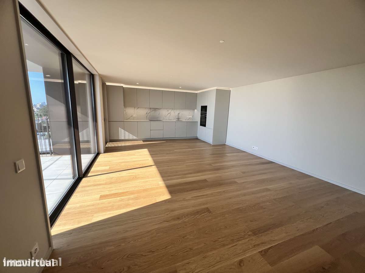 T4 em empreendimento de luxo - Grande imagem: 2/24