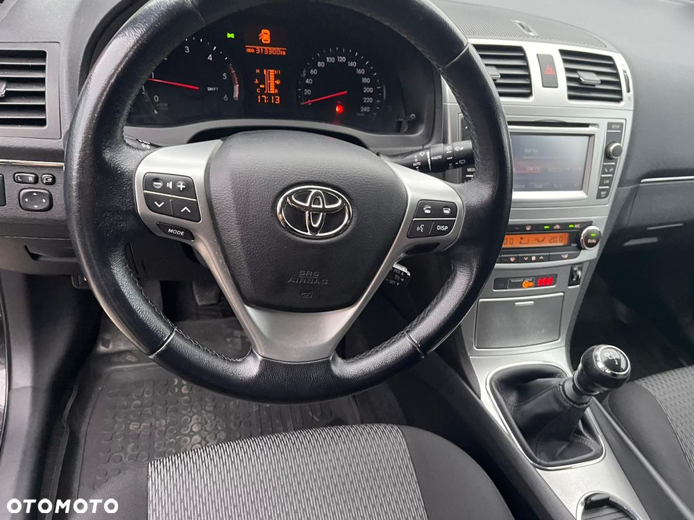 Toyota Avensis 2.0 D-4D Premium - 4