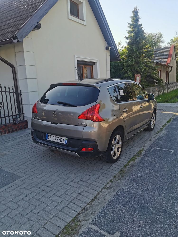 Peugeot 3008 1.6 HDi Premium - 10