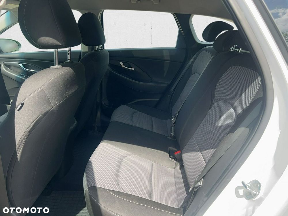 Hyundai i30 - 21