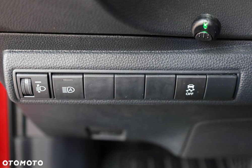 Toyota Corolla 1.8 Hybrid Comfort - 28