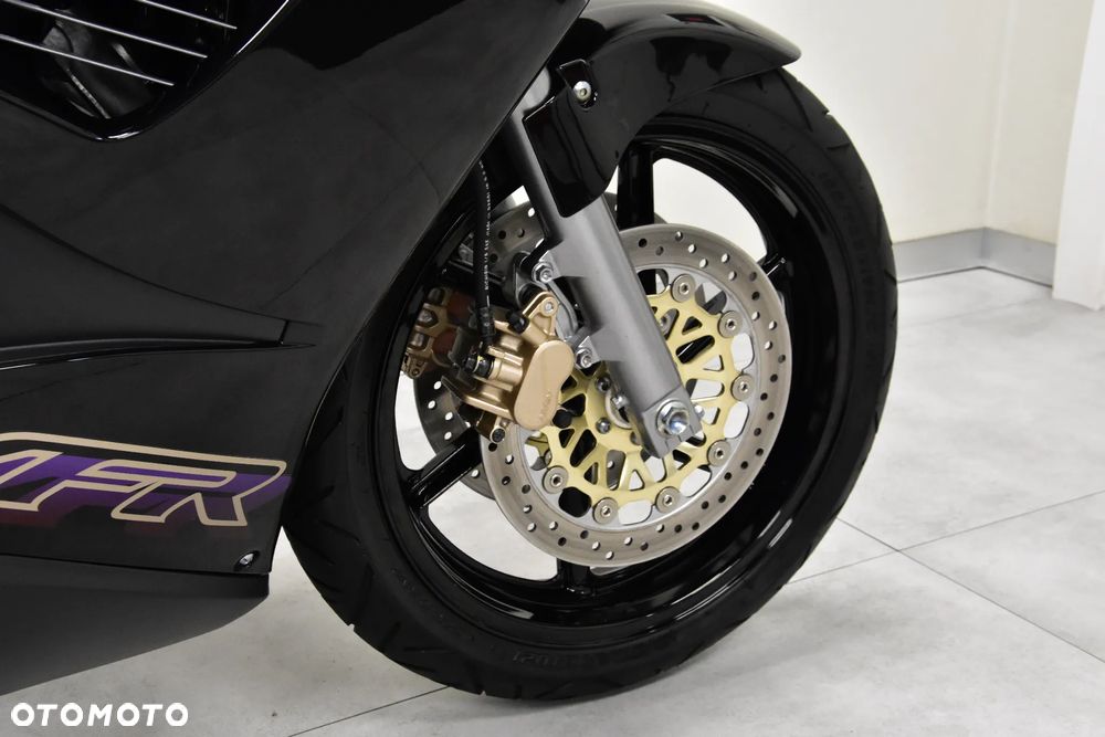 Honda VFR - 33