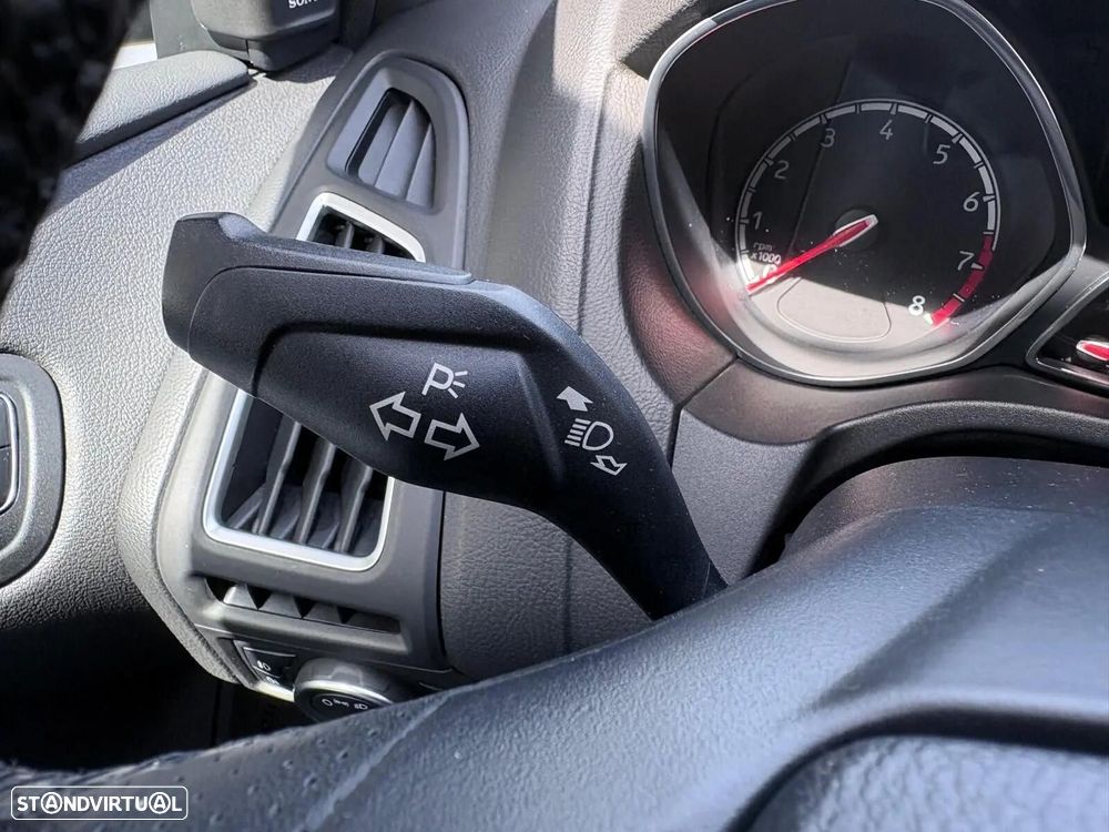 Ford Focus 2.0 EcoBoost ST c/ Pack Pele Desportiva - 41