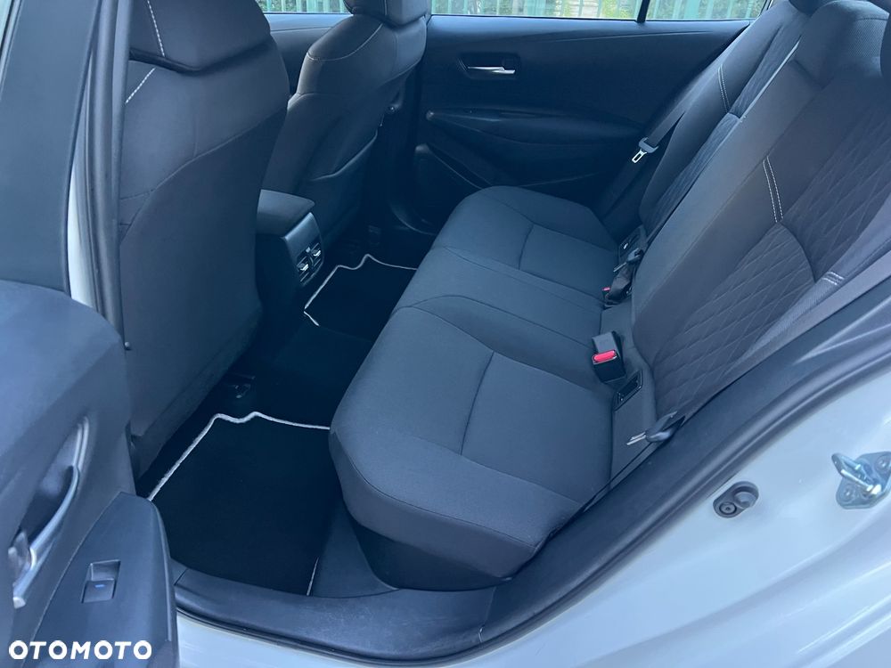 Toyota Corolla - 23