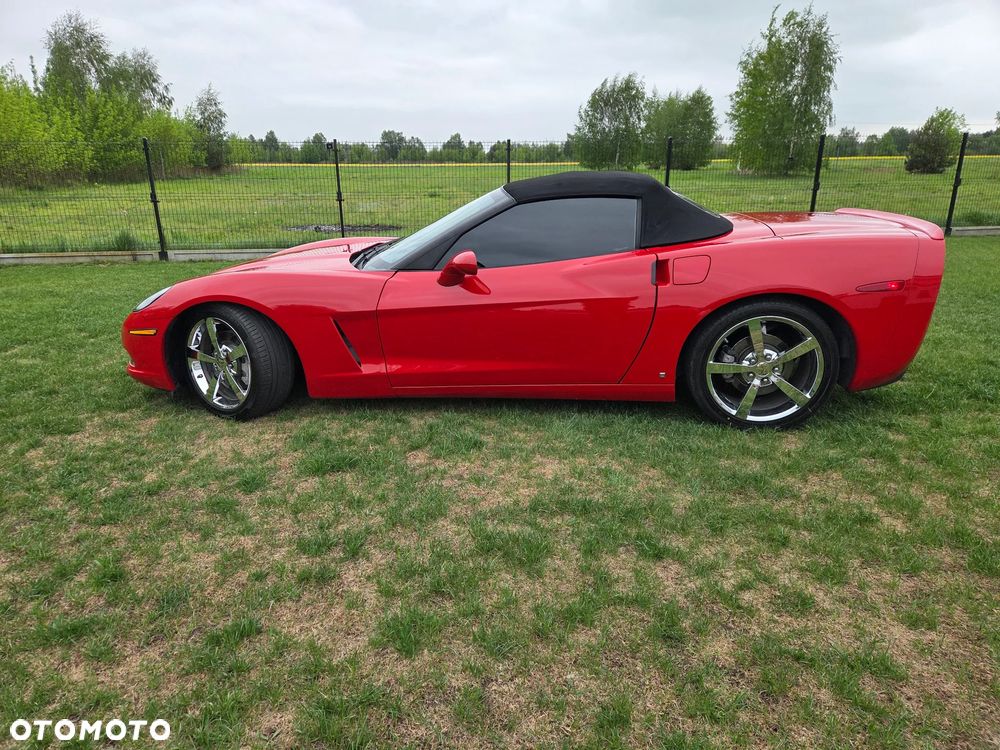 Chevrolet Corvette - 21