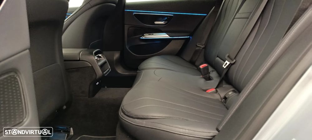 Mercedes-Benz E 220 d - 28