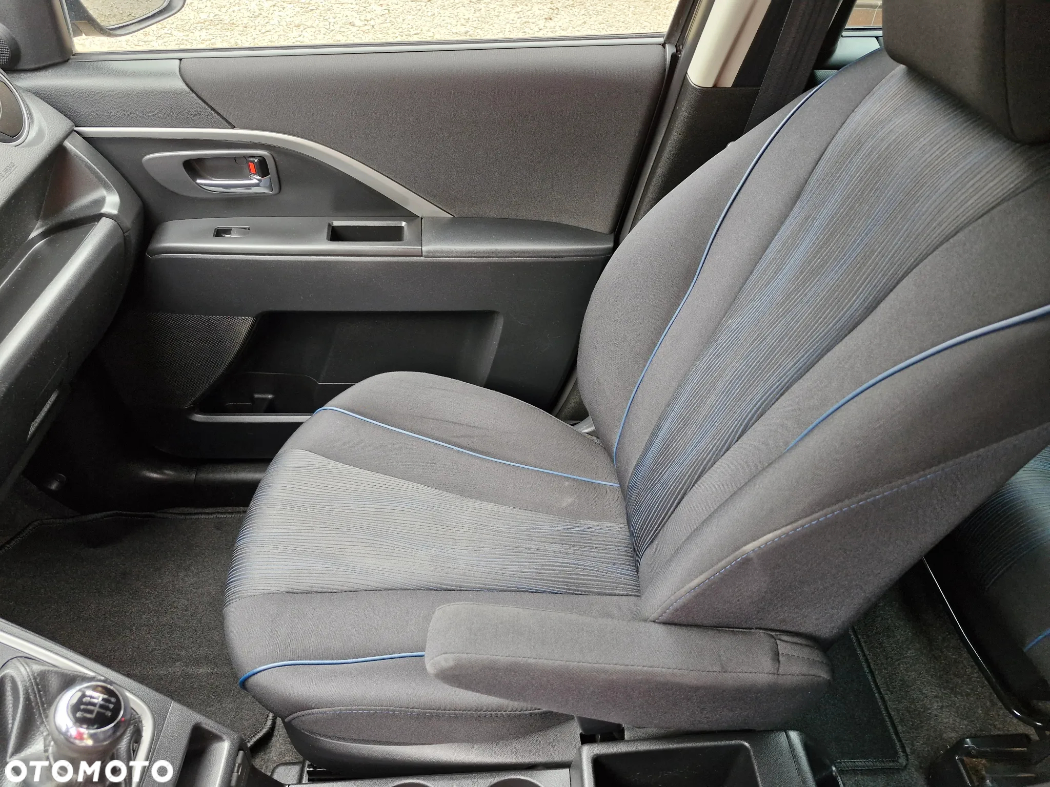 Mazda 5 1.8 Exclusive + - 22