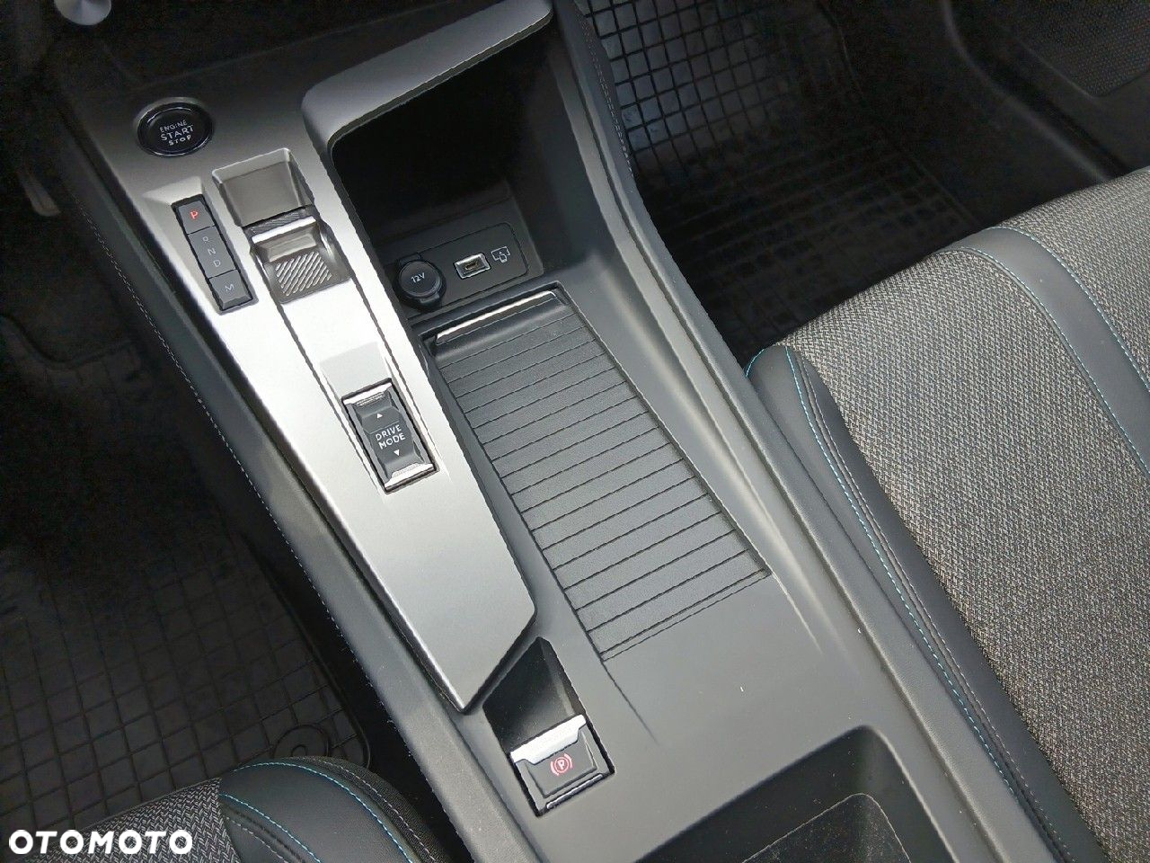 Peugeot 308 1.2 PureTech Allure S&S EAT8 - 14