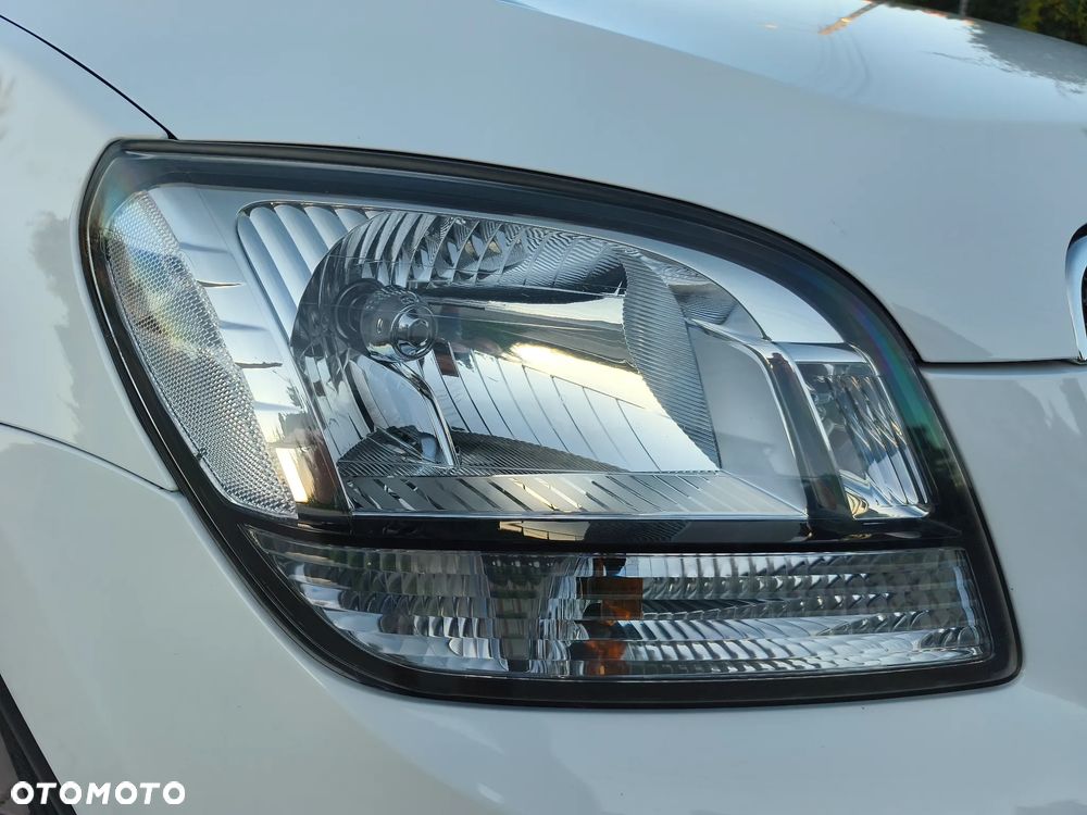 Chevrolet Orlando - 15