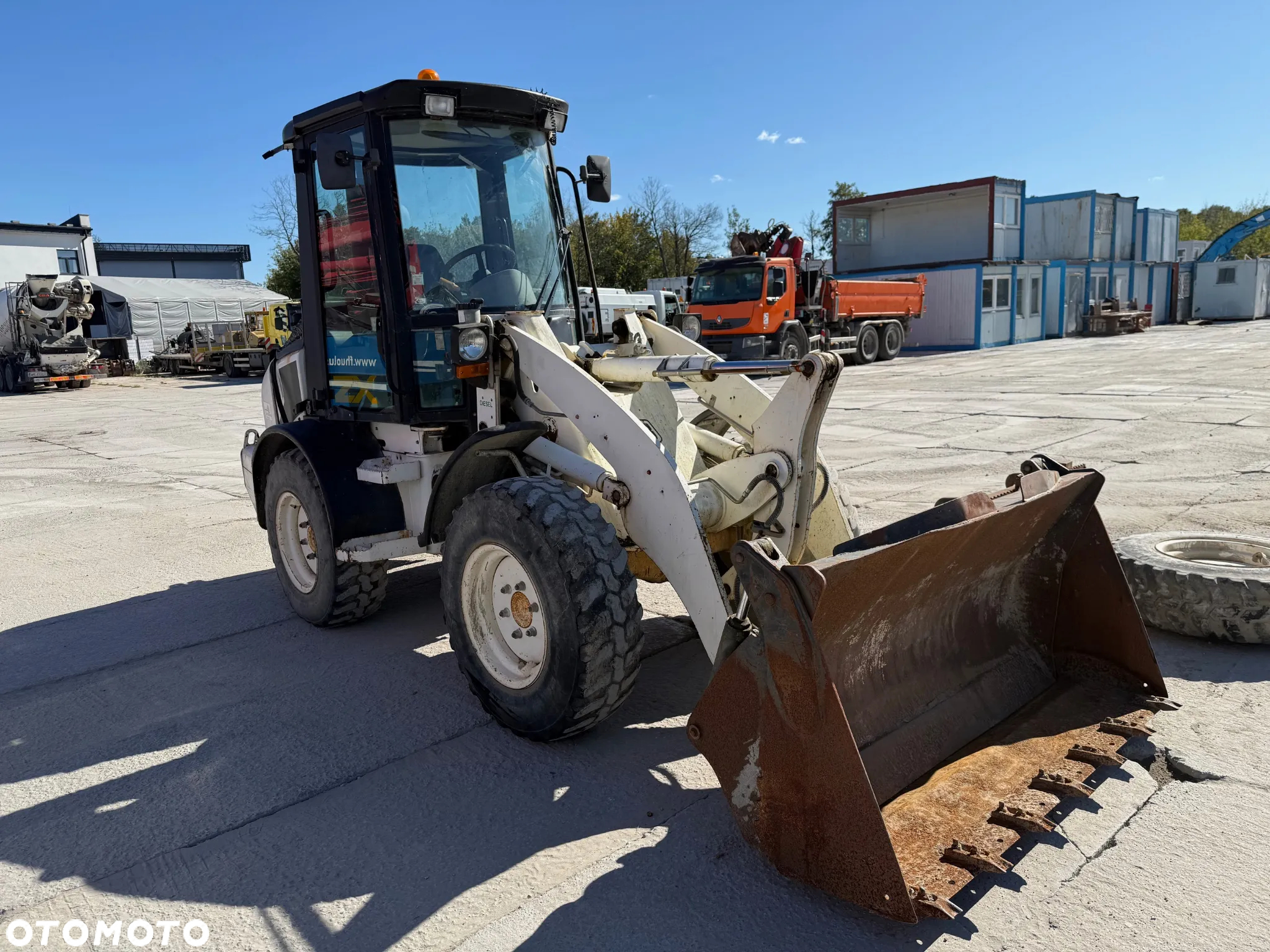 JCB 407 ZX Łyżka / Widły /Szczęka - 5