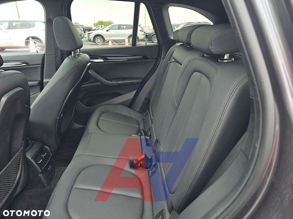 BMW X1 - 11