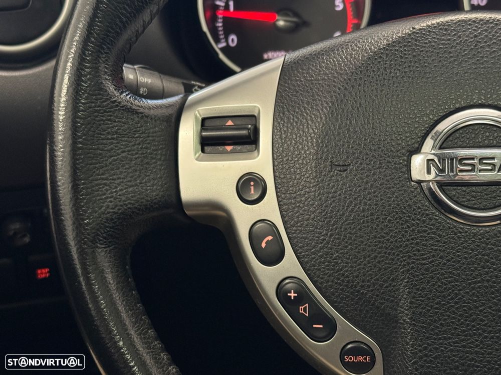 Nissan Qashqai 1.5 dCi Tekna Premium Pele Preta 18 - 10