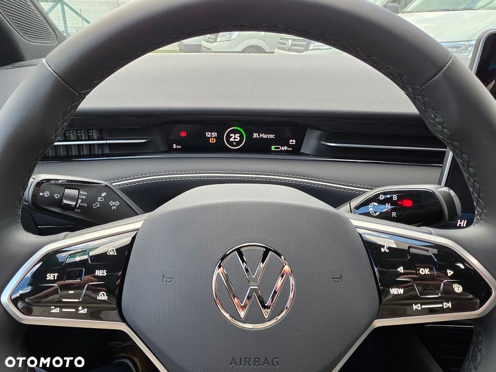 Volkswagen ID.7 77kWh Plus - 17