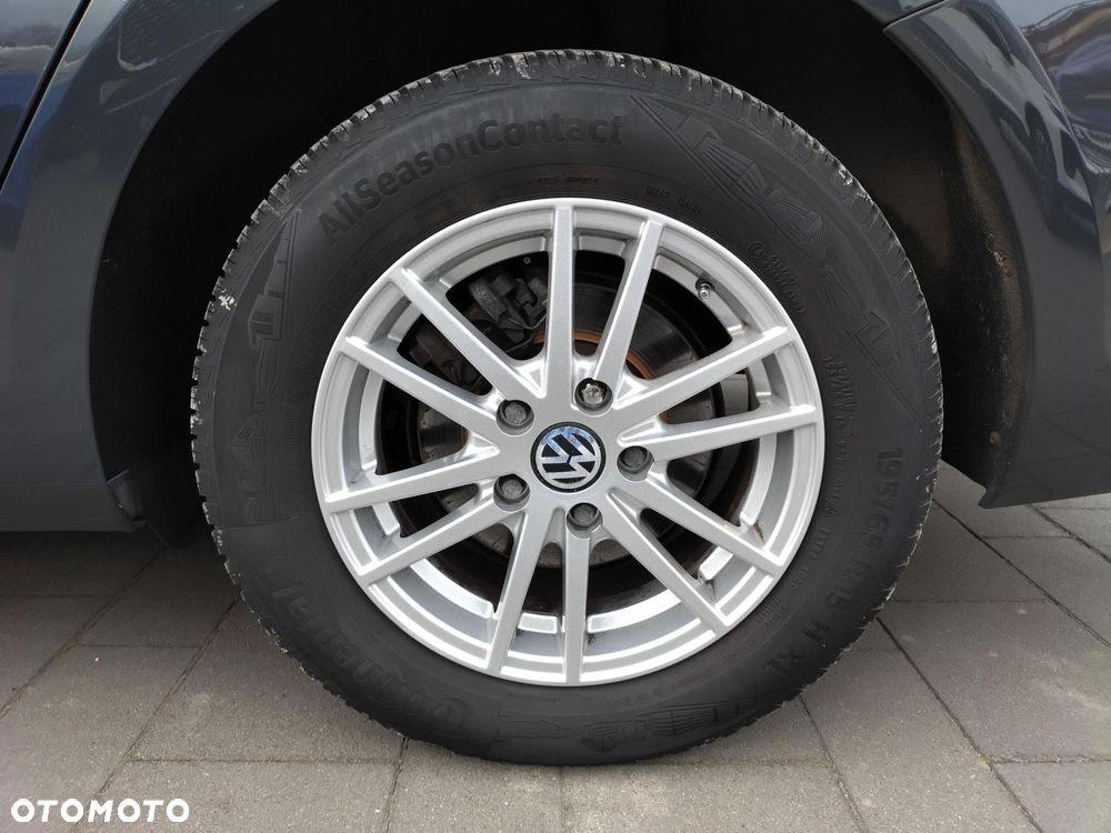 Volkswagen Golf - 23