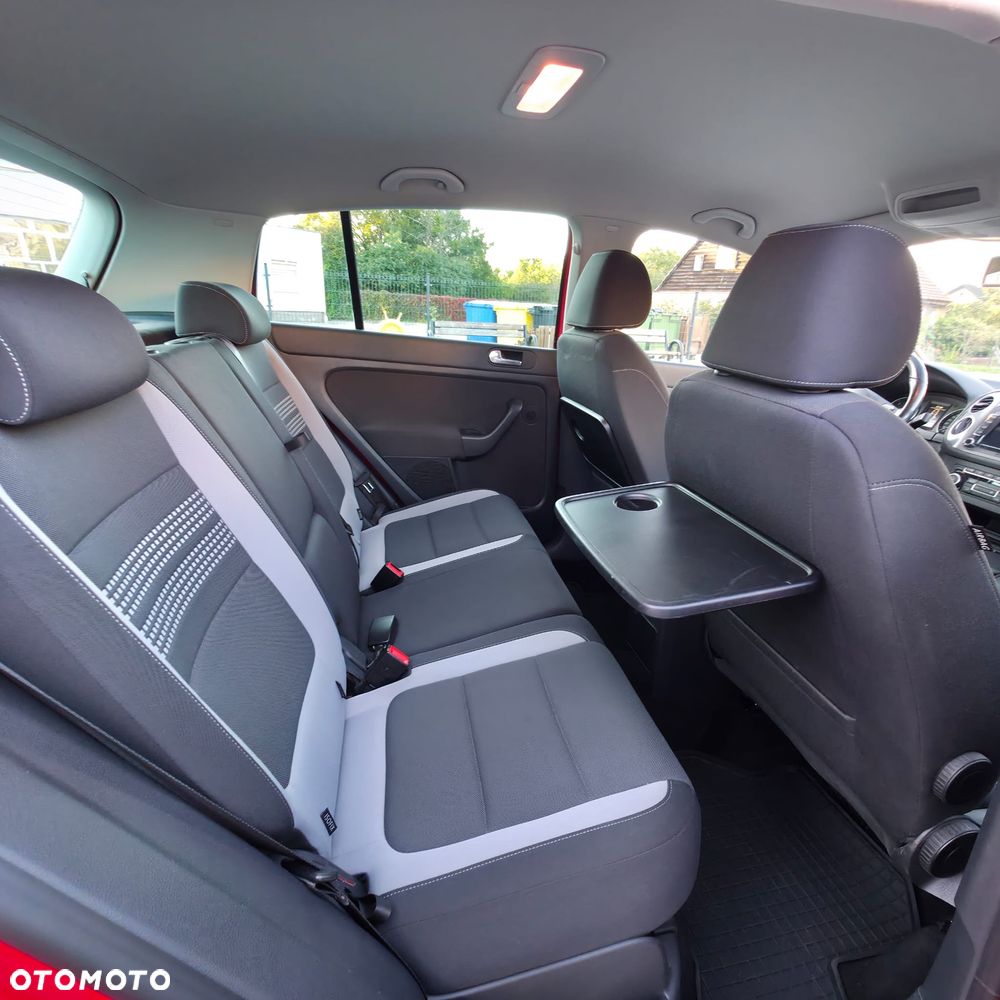 Volkswagen Golf Plus - 17