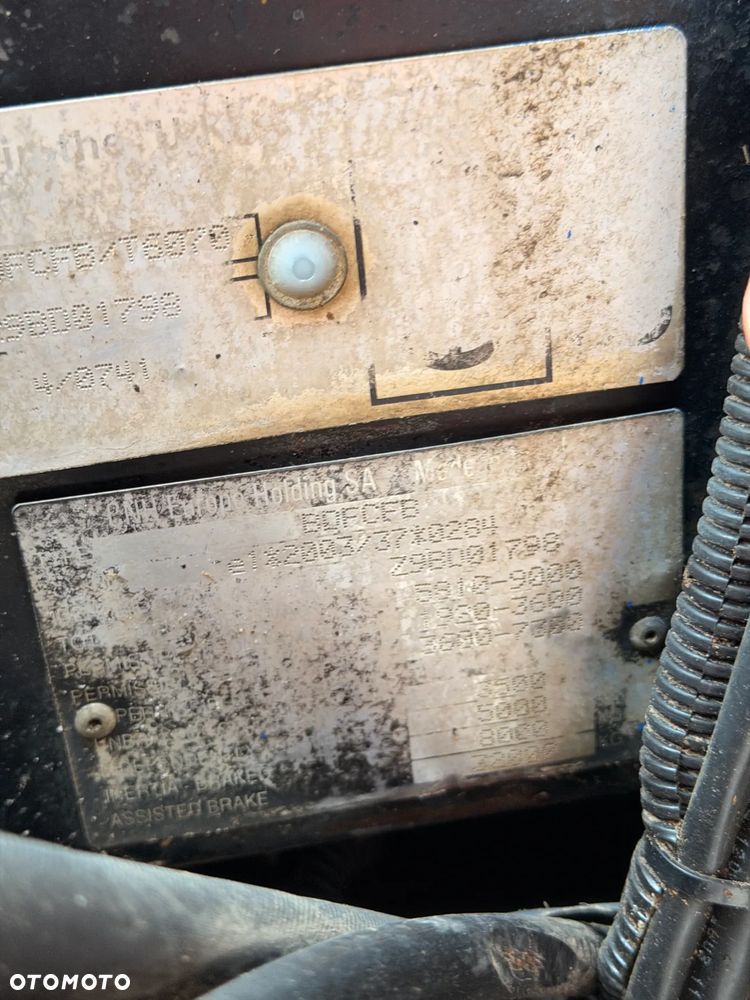 New Holland T6070 - 6