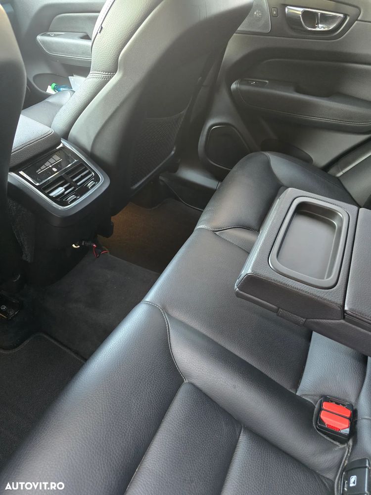 Volvo XC 60 D5 AWD Geartronic Inscription - 26