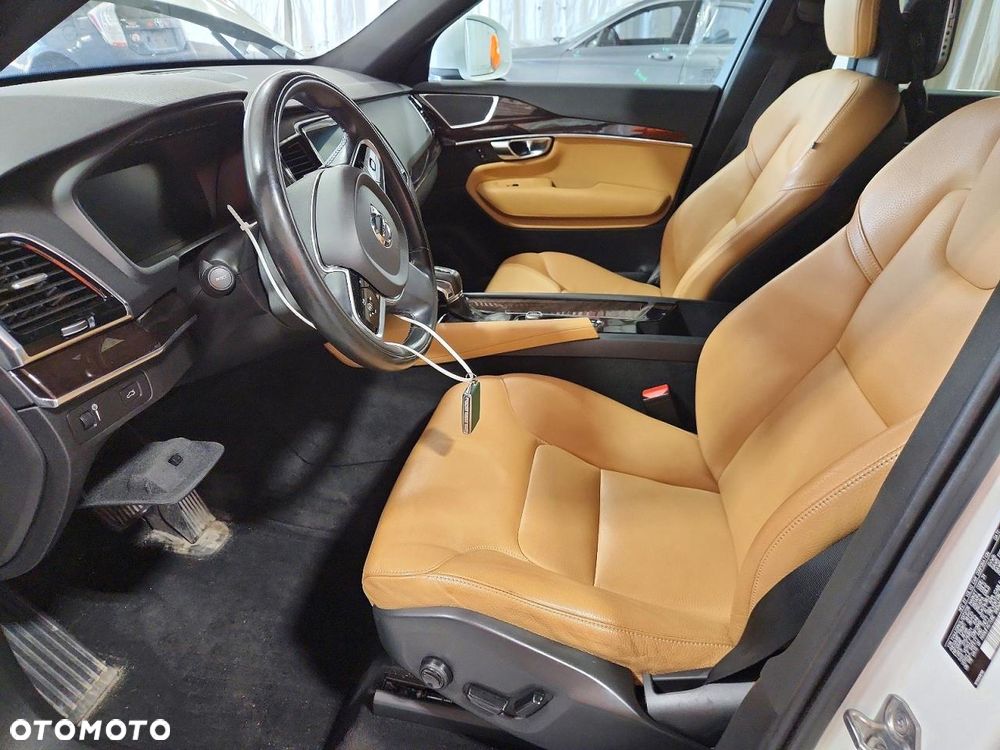 Volvo XC 90 T6 AWD Geartronic Momentum - 8